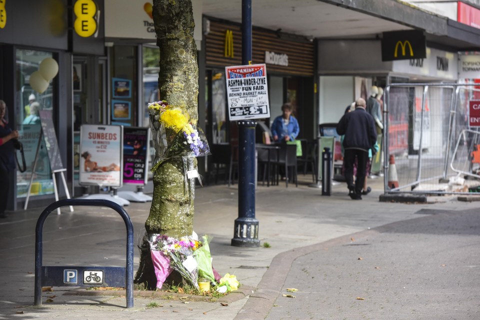  Grief-stricken friends and family left touching notes for dad-of-four Brad, who was murdered outside a branch of McDonald’s