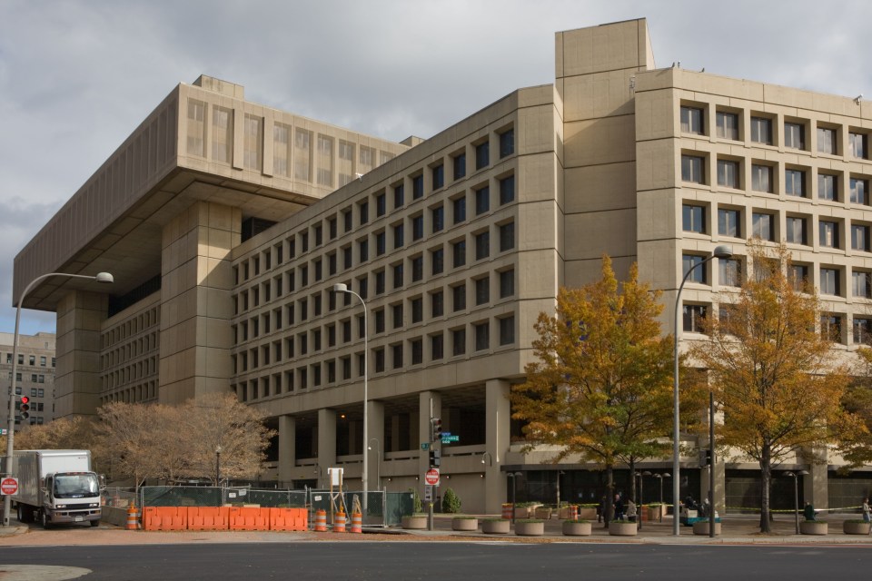  An electronics technician for the FBI has pleaded guilty of secretly passing on classified information to the Chinese acting as a secret agent