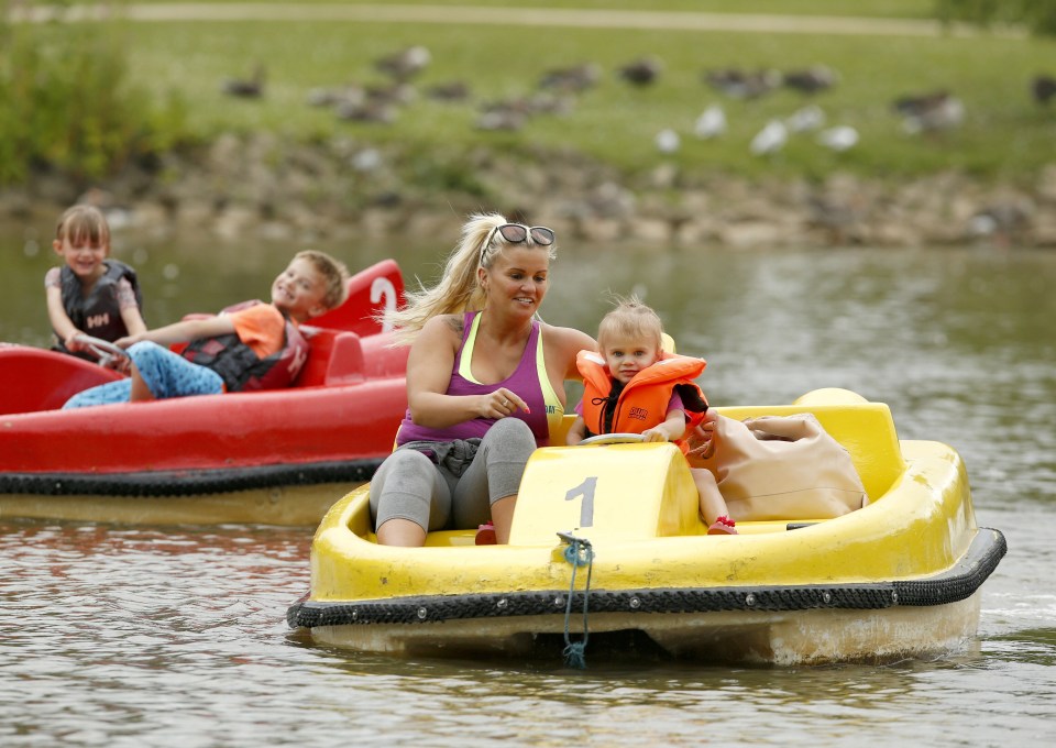 Kerry looked like she was having a whale of a time on the water 