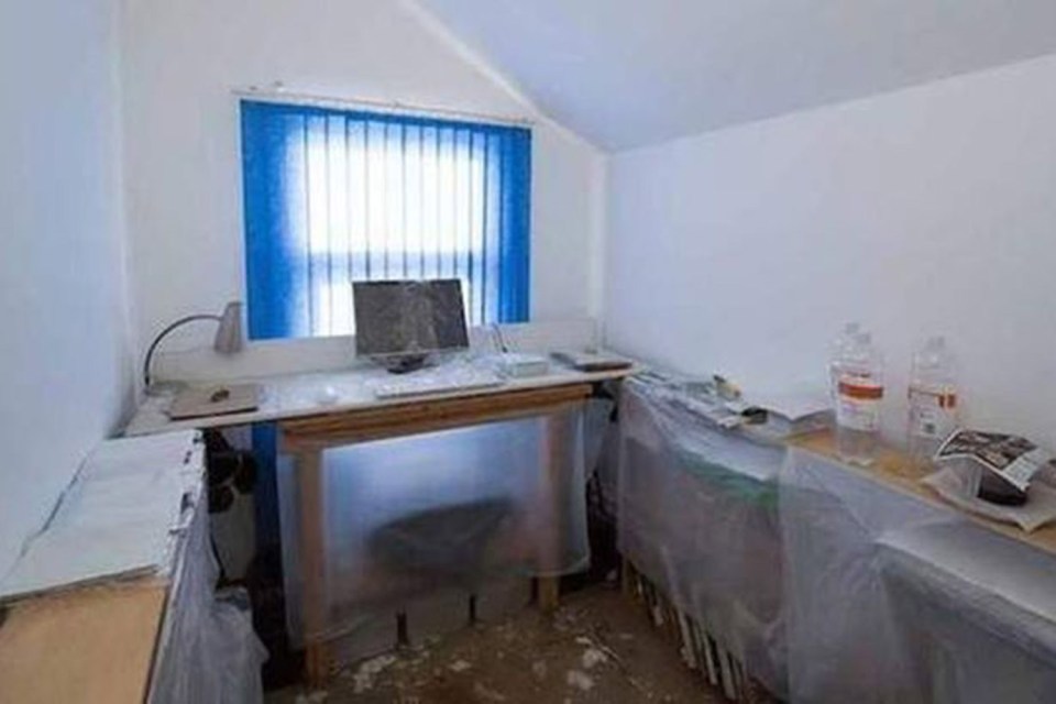  News pics reveal the creepy clingfilm covered flat of her killer