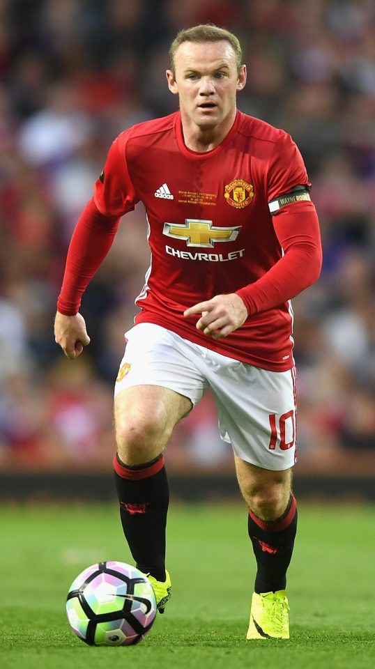  Wayne Rooney will remain as captain of the Red Devils