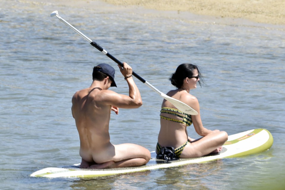  Orlando showed off his white bum as he paddled about