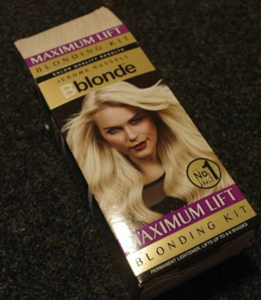  Pictured is the Jerome Russell kit Jennifer used to try and dye her hair blonde