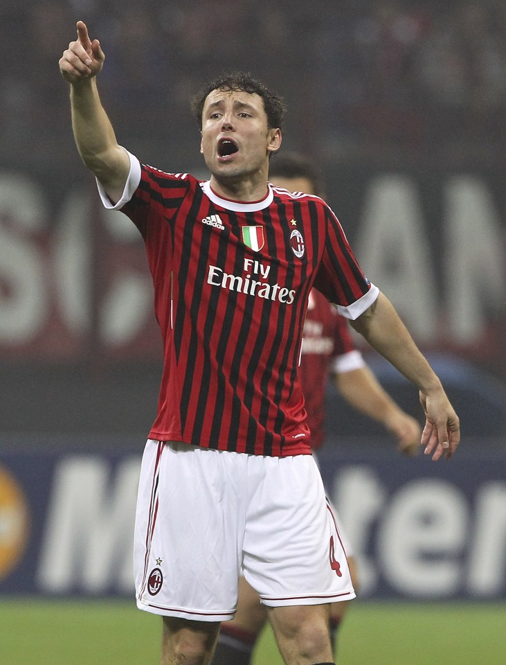  Mark van Bommel moved from Bayern Munich to AC Milan on a free transfer