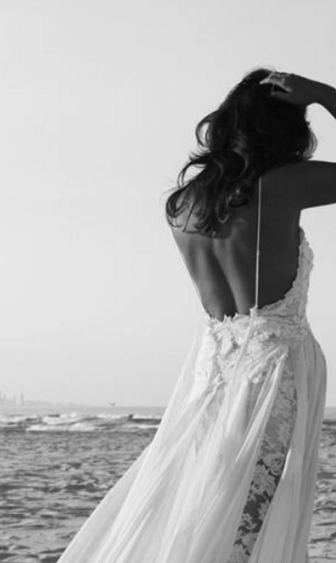  Many claim it's the perfect beach wedding gown