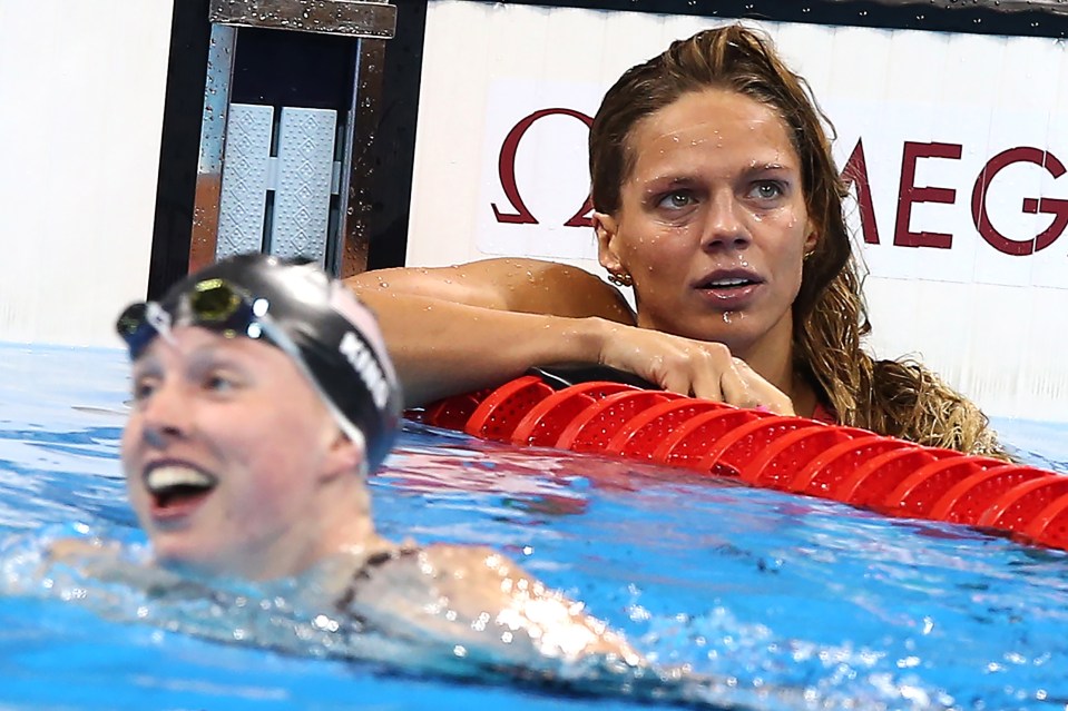  Yulia Efimova watches as Lilly King wins gold in the 100m breaststroke