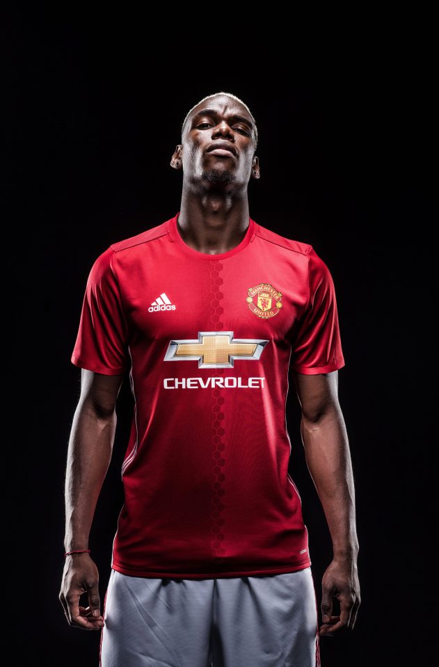  Manchester United completed a world-record deal to sign Paul Pogba