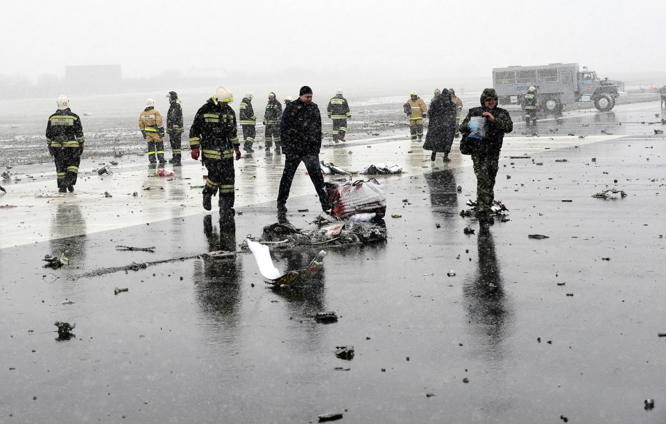  A source says investigators now believe the pilot may have crashed the plane deliberately