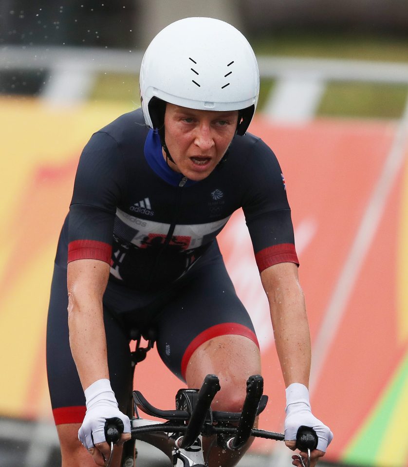  Medal hopeful Emma Pooley was 14th as GB performed poorly outside