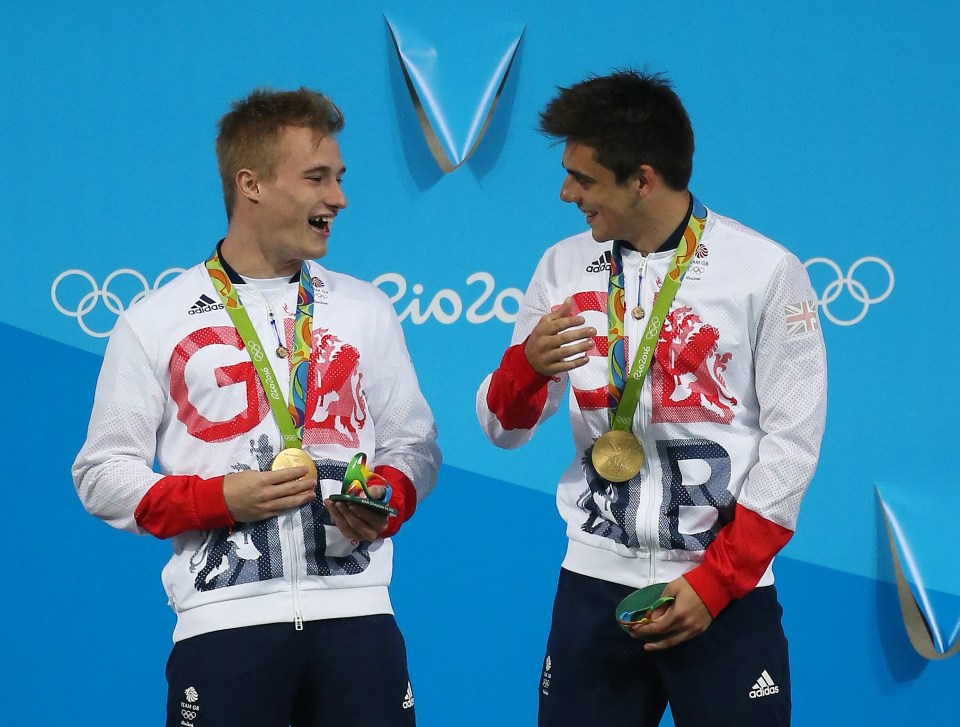  Jack Laugher and Chris Mears celebrate success in men's 3m synchronised diving