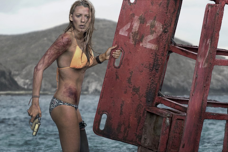  Blake looks incredible in The Shallows