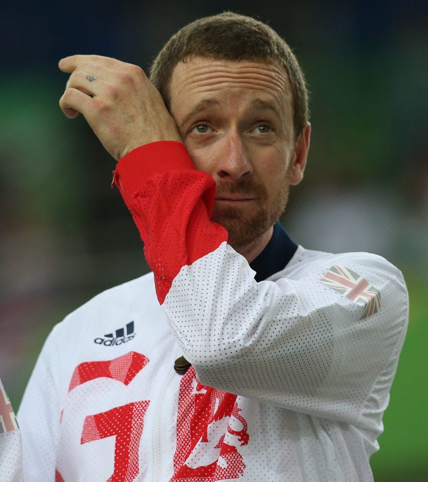  Cycling great Wiggins shares tears and cheers on his historic night in Brazil