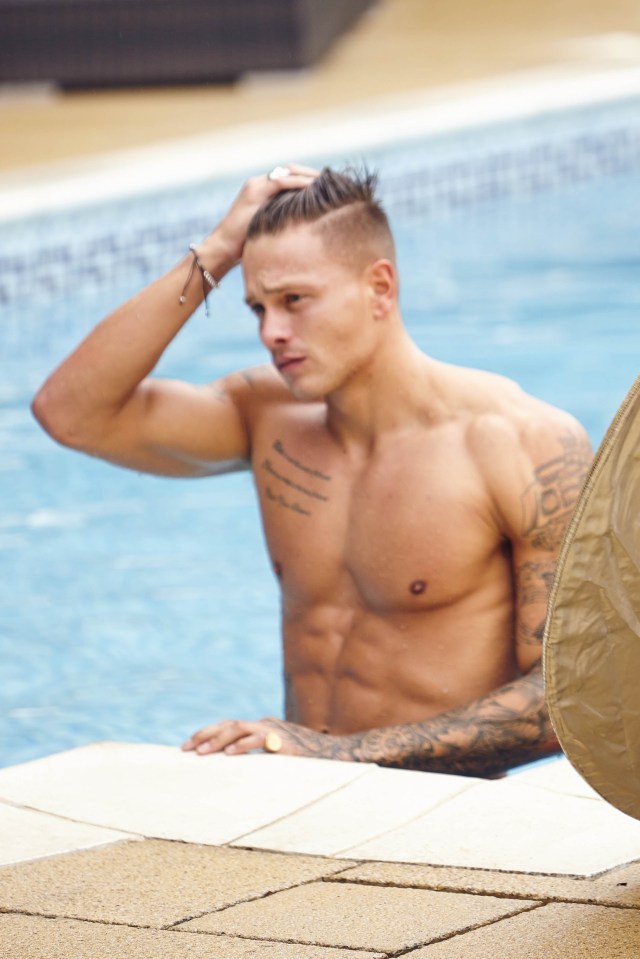 FAMEFLYNET - Exclusive: Love Island Stud Alex Bowen Strips Off For His 2017 Calendar Shoot