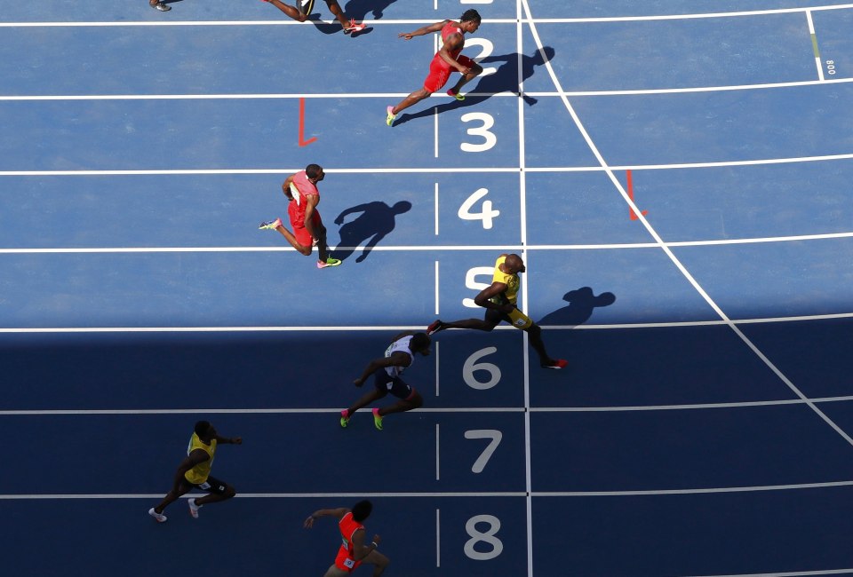  Jamaica star Bolt gets over the line in lane six