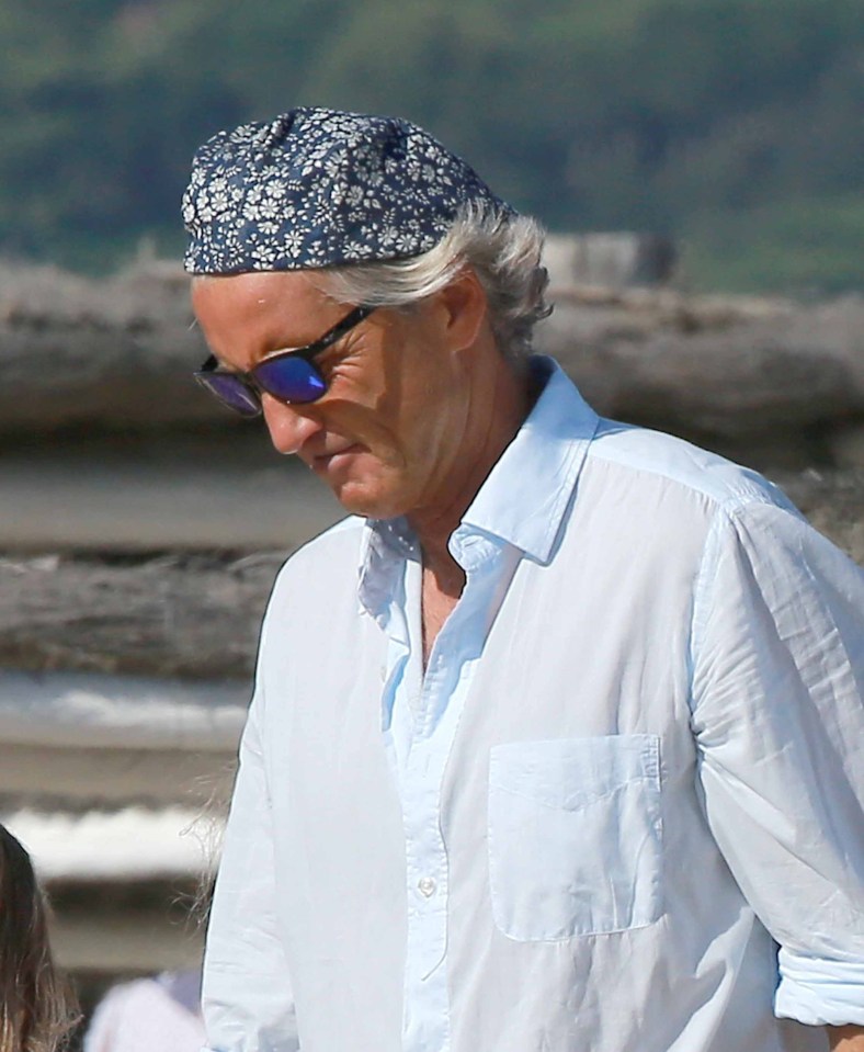 Roberto Mancini's headwear is about as unsuccessful as his last season in Serie A