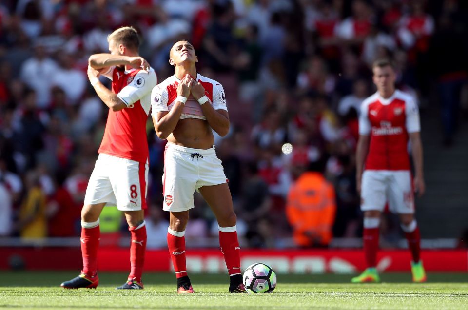  Arsenal slumped to a thrilling 4-3 defeat at home to Liverpool in their first game