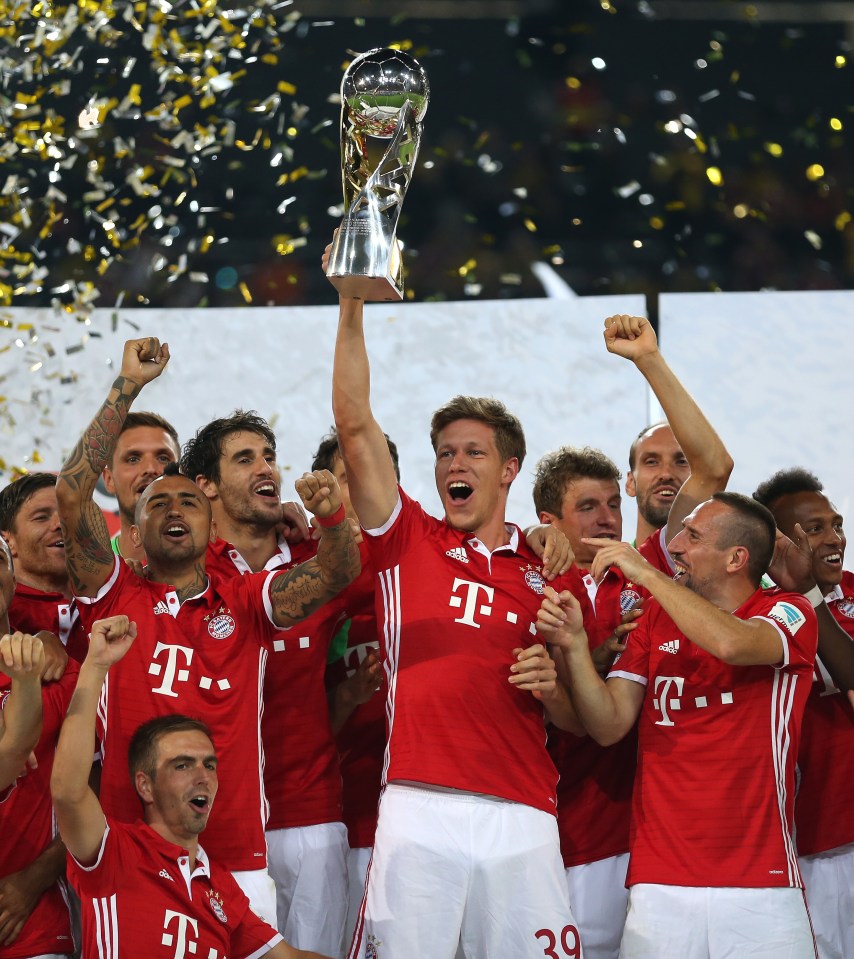  Goals from Thomas Muller and Arturo Vidal meant Bayern won their first piece of silverware this season