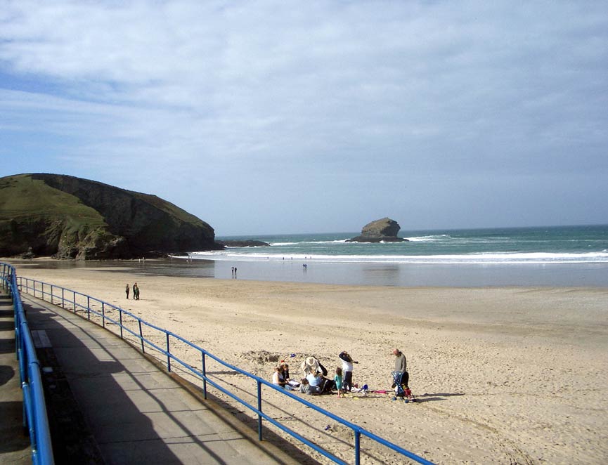  Portreath Parish Council has said the litter problem is "frustrating" and a "constant problem".