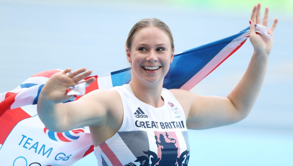  Hitchcon enjoys her historic bronze men for Britain in the hammer