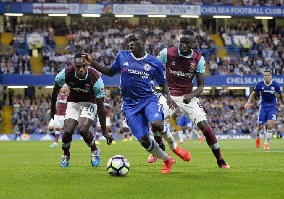  N'Golo Kante was signed to strengthen Chelsea's midfield