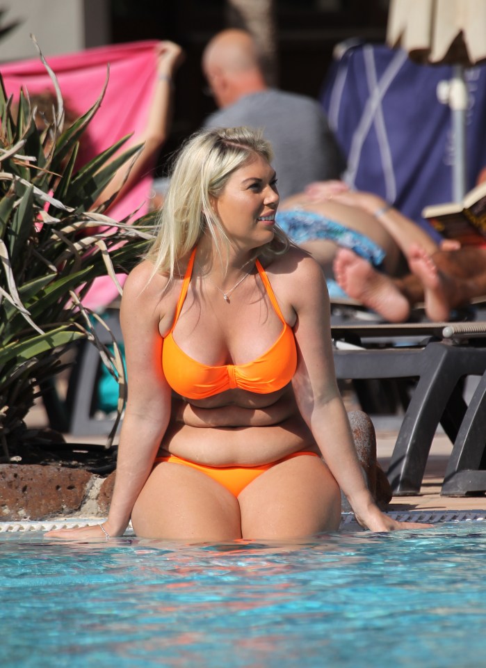 Frankie Essex Looking Large in Lanzarote 153746