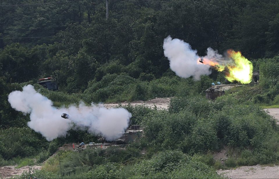  Around 300 artillery systems deployed by dozens of military units began firing shells simultaneously in multiple directions