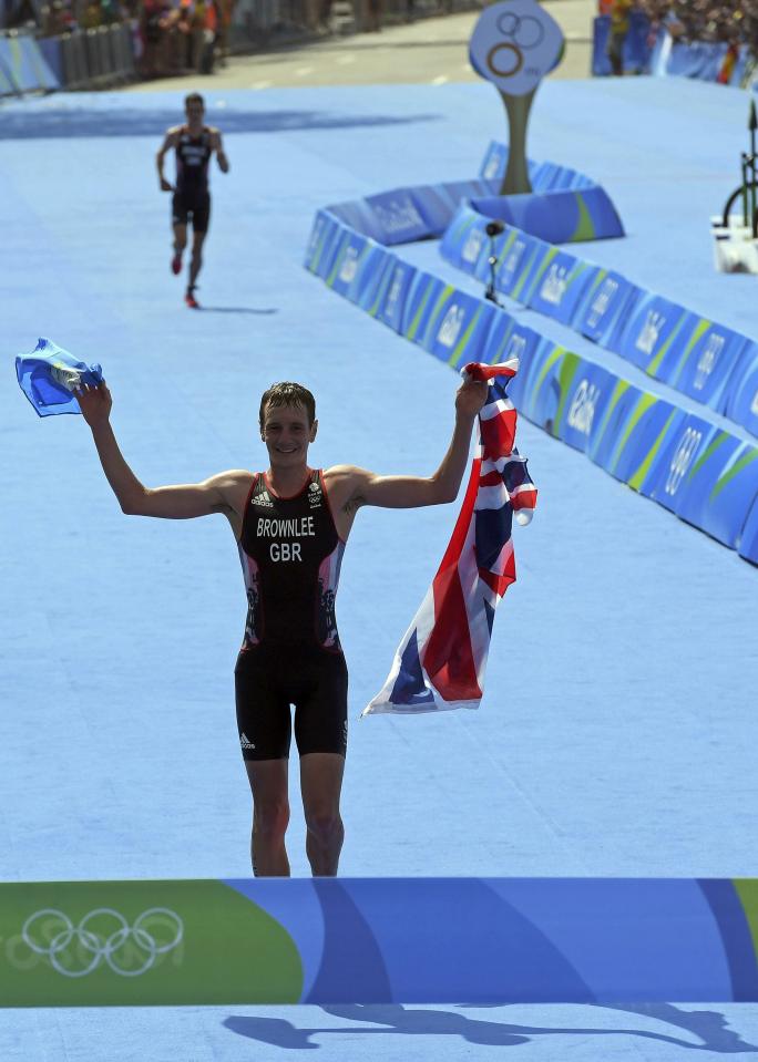  Alistair finished far enough ahead to walk across the finish line while brother Jonny followed six seconds behind