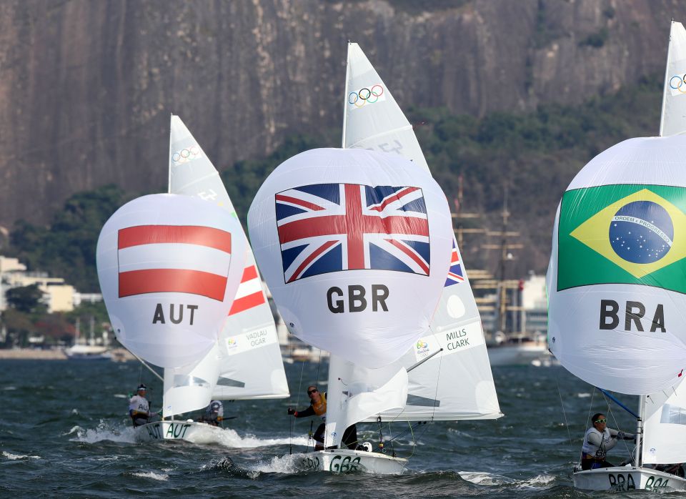  Hannah Mills and Saskia Clark sail to glory in front of Sugarloaf Mountain