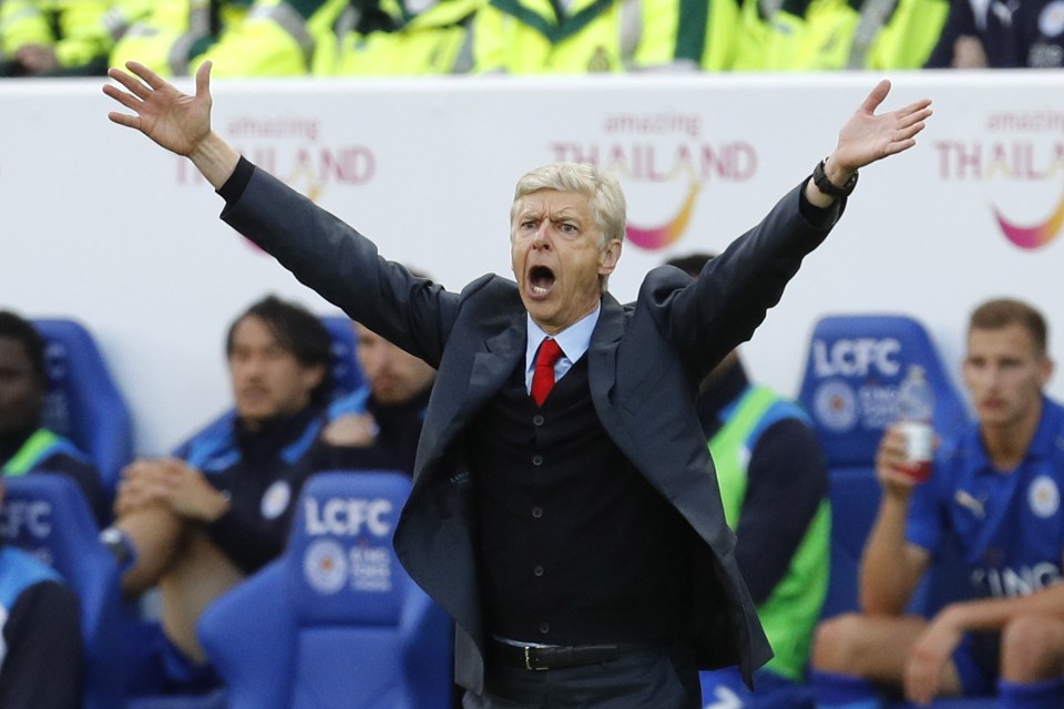  Arsene Wenger has spent £52m on two new signings after a slow start to the Premier League season