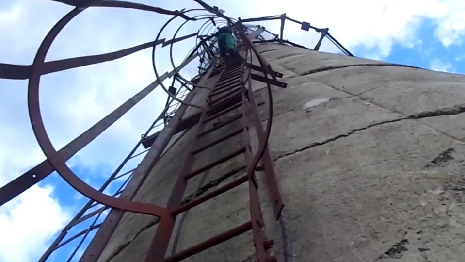  The unnamed teenagers begin their long climb to the top of the 400ft chimney