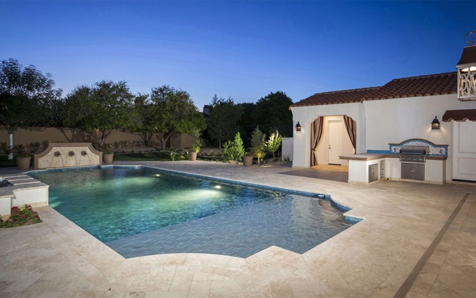  The pool boasts views of Camelback Mountain