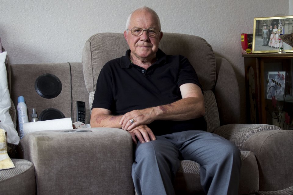  The pensioner said it was "no way to treat anyone" let alone a 75-year-old