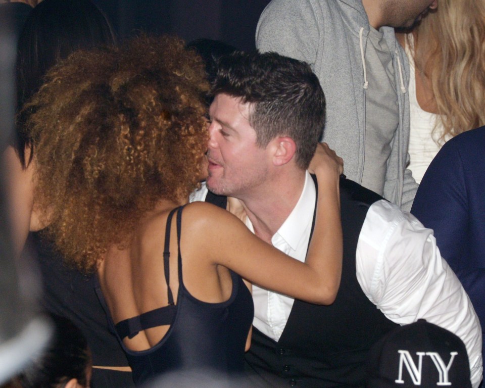  Robin Thicke was photographed cheating on Paula Patton more than once