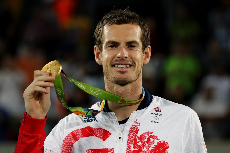  Andy Murray won gold in the men's singles tennis at the Rio Olympics