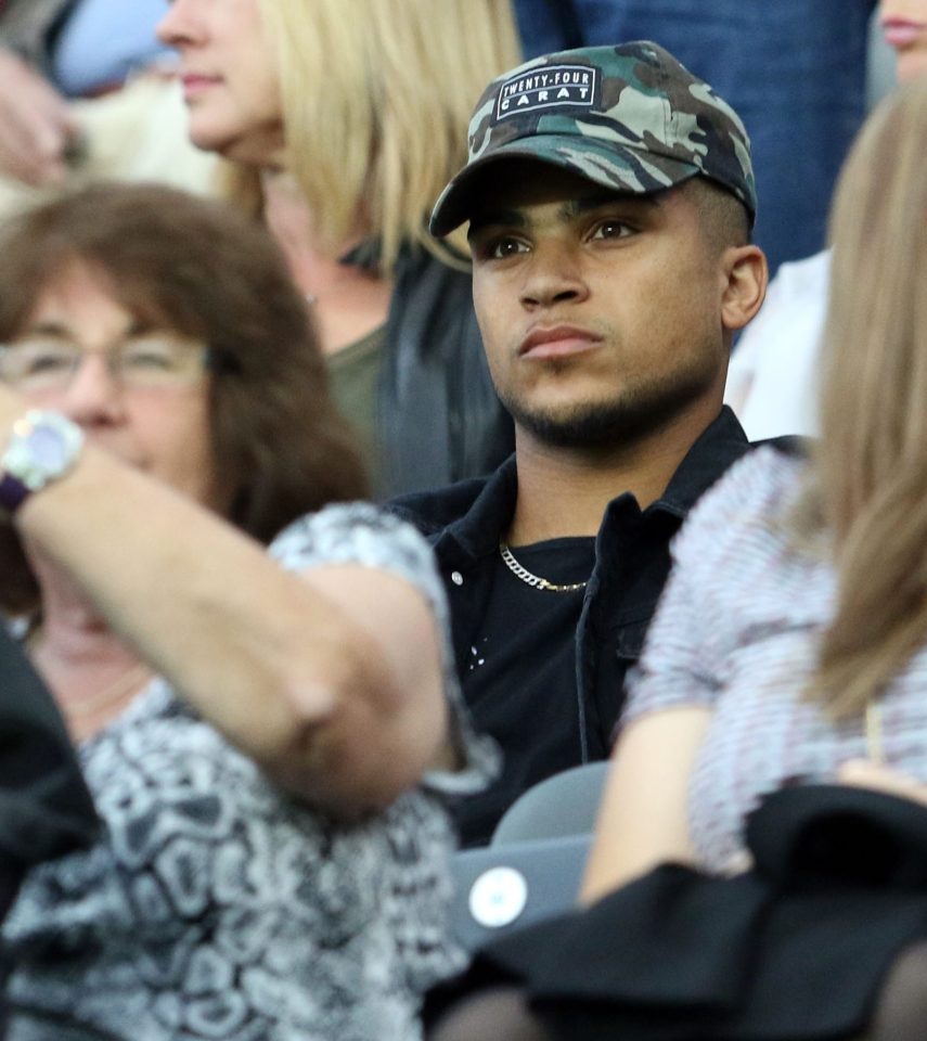  DeAndre Yedlin should replace Janmaat after being at St James Park