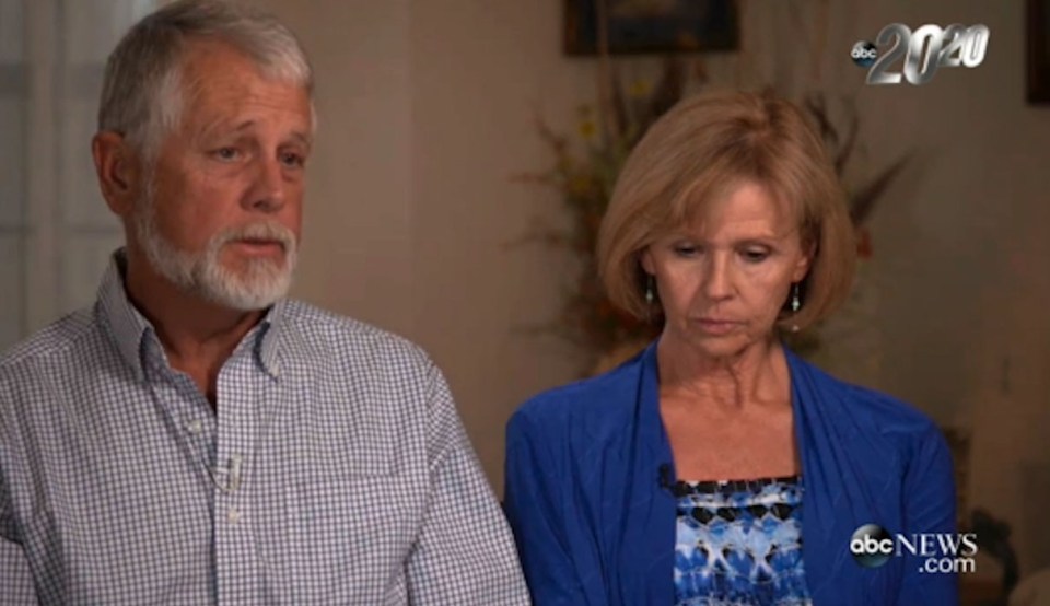  The parents of murdered hostage Kayla Mueller have slammed Doctors Without Borders saying they refused to help negotiate their daughter's release from her ISIS captors