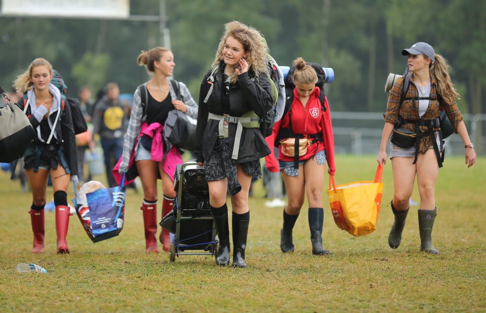  Heavy rain and thunder are predicted for Saturday as revellers watch Foals on the main stage