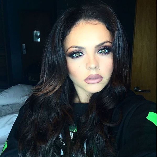  Jesy is fond of smokey eye make-up