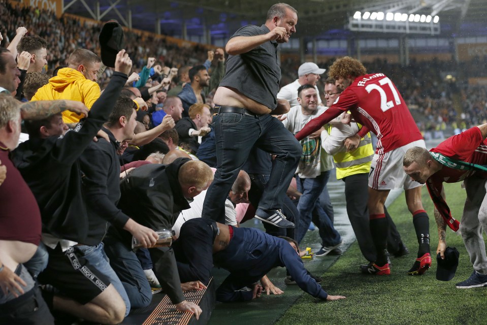  The Belgian midfielder rushed to stewards to make them aware