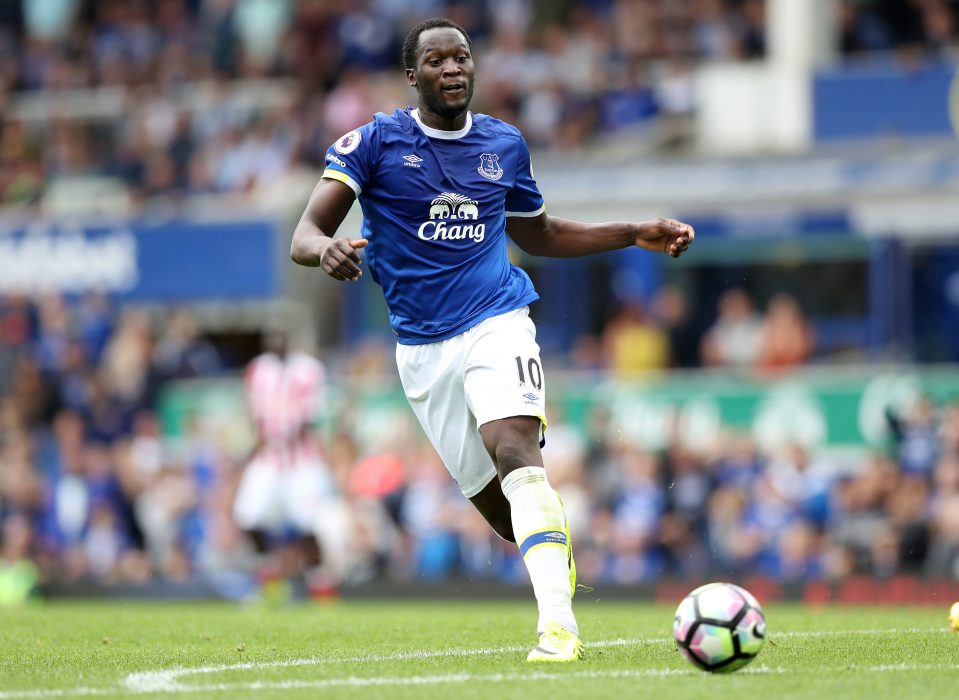  Romelu Lukaku looked to be heading for an Everton exit but now looks destined to stay