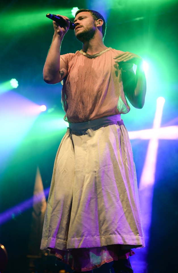  Will started off the evening in a long skirt and t-shirt combo