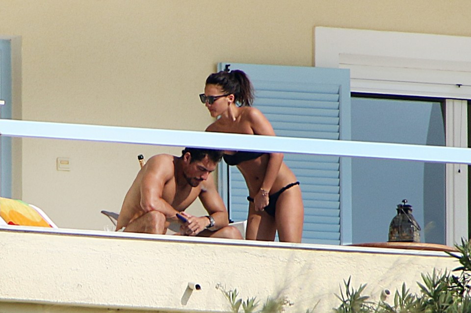  He was joined by his girlfriend Stephanie Mendoros