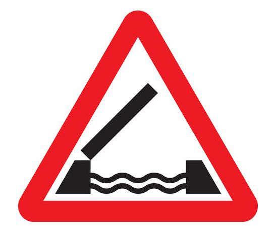  This sign indicates that an opening or swinging bridge forms part of the road ahead