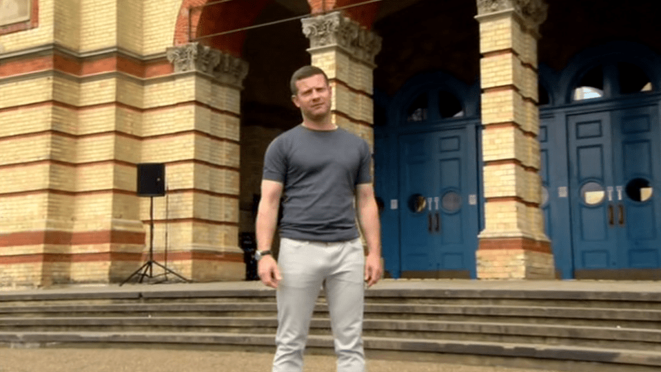  X Factor host Dermot O'Leary's bulge stole the show during Sunday's episode