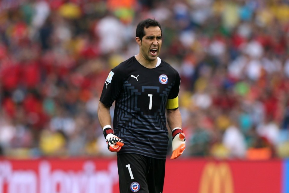  Claudio Bravo moved to Manchester City as a replacement for Joe Hart