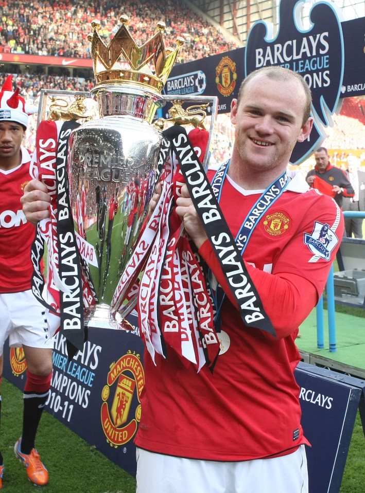  Wayne Rooney helped Manchester United make it 19 league titles in 2010-11