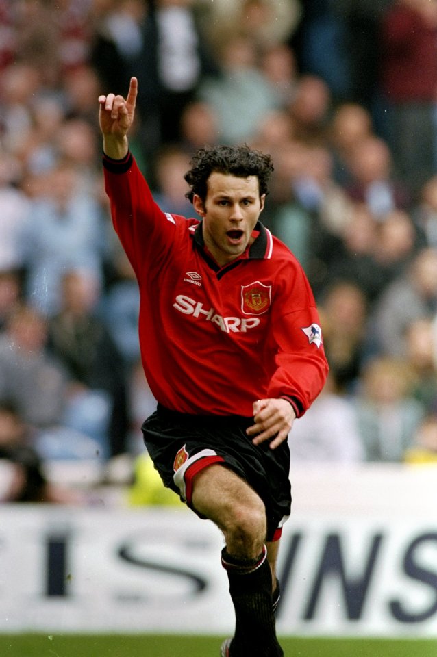  Ryan Giggs is the Premier League's all-time appearance holder