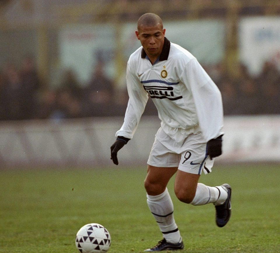 17 Jan 1999: Ronaldo of Inter Milan in action during the Italian Serie A match against Bologna in Bologna, Italy. Bologna won the game 2-0. picture: Claudio Villa Mandatory Credit: Allsport UK /Allsport