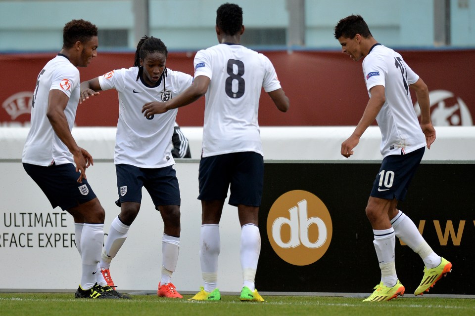  Dominic Solanke (R) celebrates with team mates Joseph Gomez (L) , Tafari Moore (2-L) and Joshua Onomah (2-R) after scoring at the U17 Euros in 2014