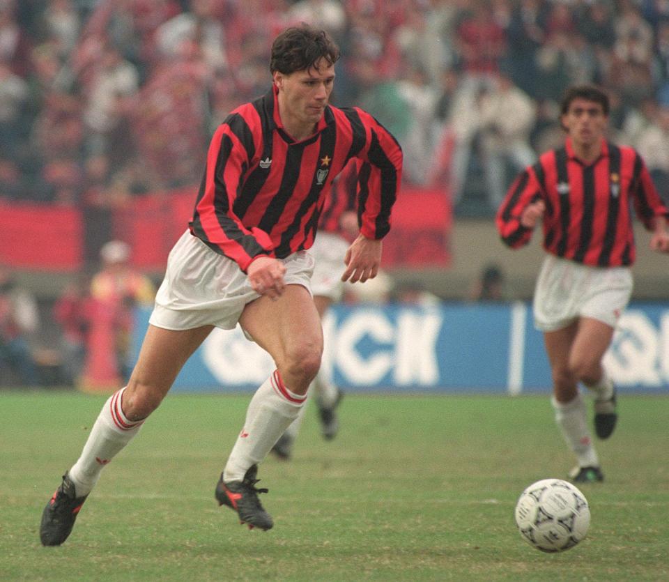  Marco van Basten won back-to-back European Cups during time with AC Milan